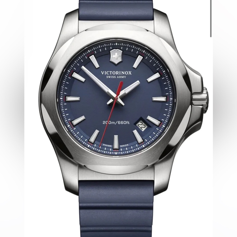 VICTORINOX SWISS ARMY